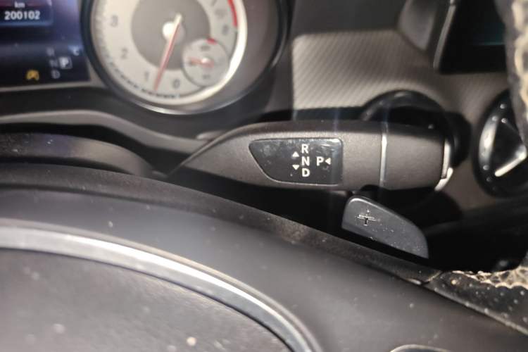 Used Mercedes-Benz GLA 2016 GLA 220 4MATIC Fashion Edition Gear Lever