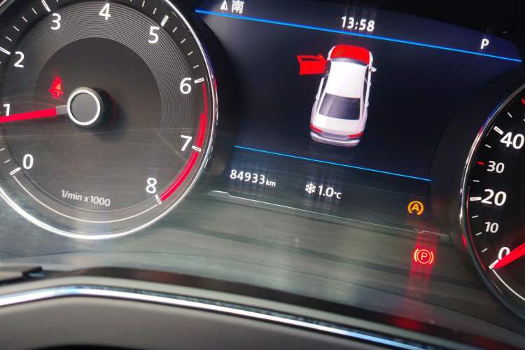 Used Volkswagen Phideon 2019 380TSI Two-Wheel Drive Business Edition China VI Standard