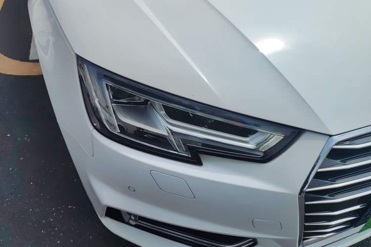 Used Audi A4L 2019 40 TFSI Ambition China VI
