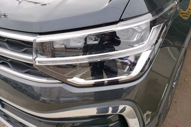 Used Volkswagen Tharu 2024 300TSI Two-Wheel-Drive Full Moon Edition