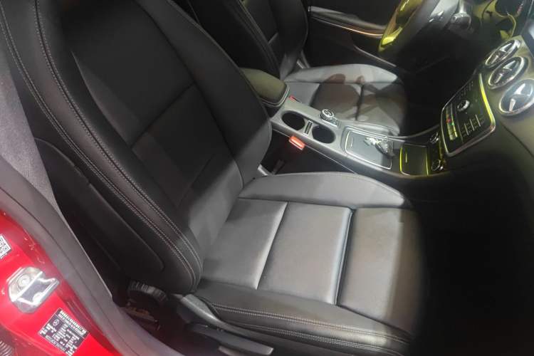 Used Mercedes-Benz CLA 2018 CLA 200 Sport Edition Right Front Seat