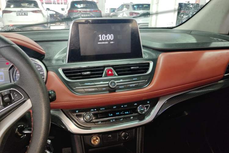 Used JAC Group Refine S3 2017 1.5L Manual Luxury Smart Model
