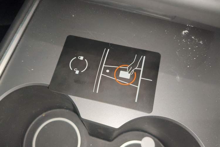 Used Tesla Model Y 2024 Rear-Wheel-Drive Version
