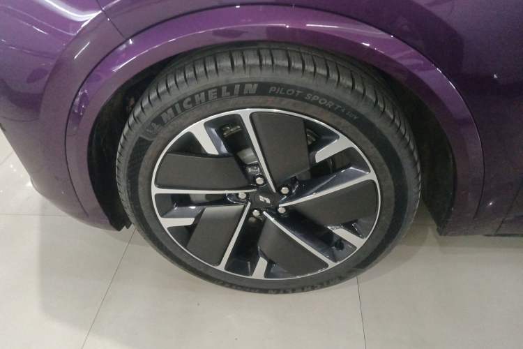 Used Li Auto L9 2025 Ultra Smart Refreshed Edition Left Front Wheel Hub