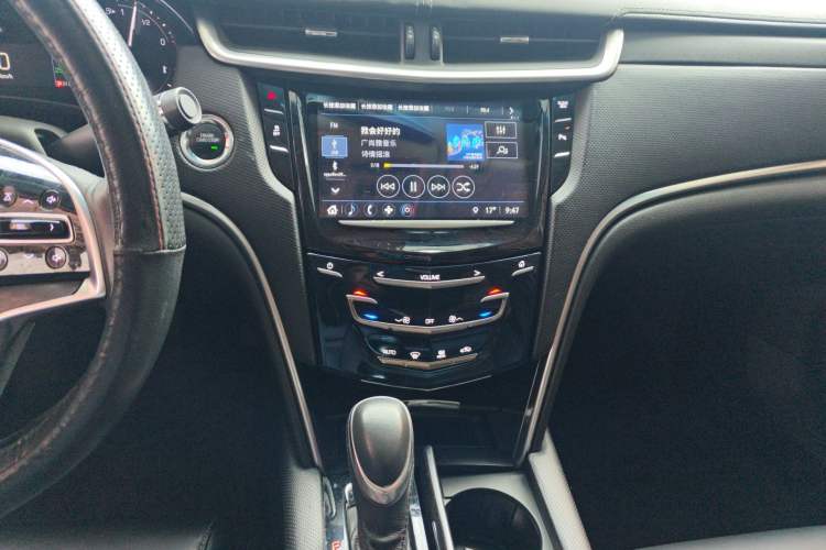 Used Cadillac XTS 2018 28T Tech Edition Audio And AC Panel