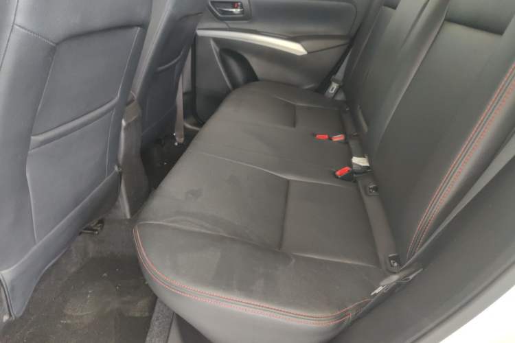 Used Suzuki S-Cross 2015 1.6L CVT Two-Wheel Drive Elite Version Left Rear Seat