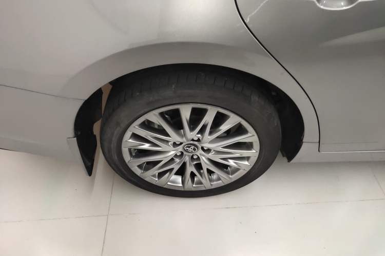 Used Toyota Avalon 2022 Dual-Engine 2.5L XLE Premium Edition
