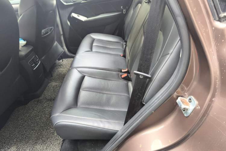 Used Roewe RX5 2016 20T Two-Wheel Drive Automatic Internet Smart Edition Left Rear Seat