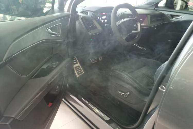 Used Audi Q5 e-tron 2023 40 e-tron Shining Edition Brocade Suit Driver Seat