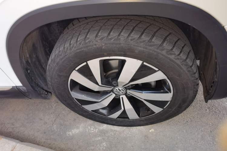 Used Volkswagen Tayron 2019 330TSI Two-Wheel-Drive Luxury Version China V Emission Standard