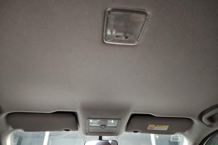 Used Dongfeng Fengdu MX6 2016 2.0L CVT Two-Wheel Drive All-Around Version
