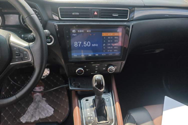 Used Dongfeng Fengon 580 2017 1.5T CVT Luxury Model
