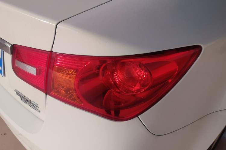 Used Roewe 350 2014 1.5L Automatic Xunyue Version Right Rear Taillight