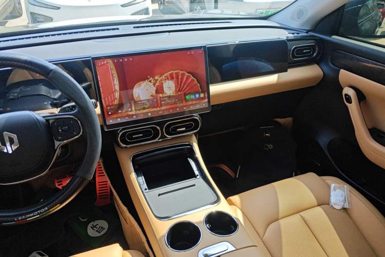 Used Leapmotor C11 2024 Range-Extended 300 Luxury Edition