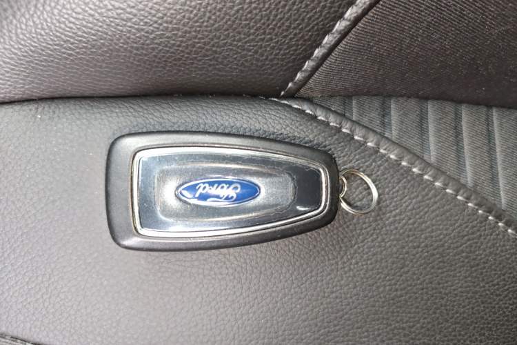 Used Ford Focus 2015 Hatchback 1.6L Automatic Fashion Edition