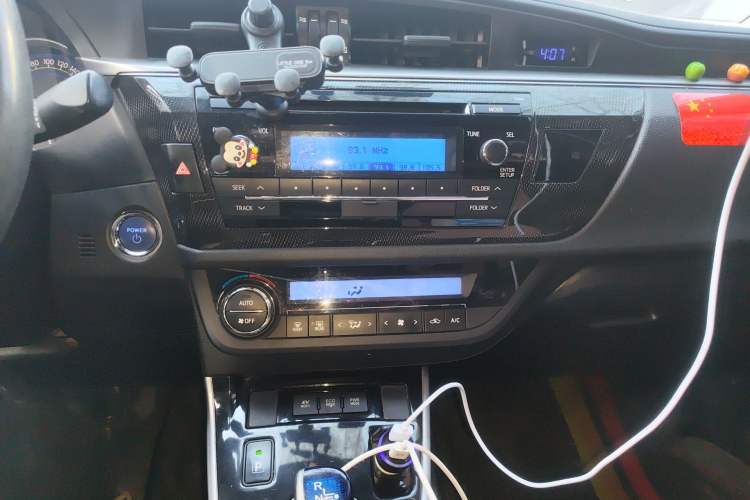 Used Toyota Levin 2016 Dual-Engine 1.8H GS E-CVT Elite Model with Sunroof Audio And AC Panel