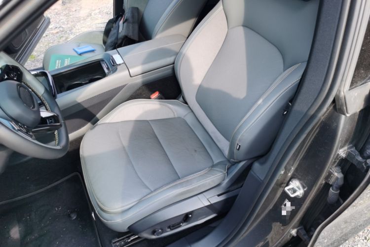 Used Lynk & Co 08 EM-P 2025 245 km Ultra-Long Range Pro Left Front Seat