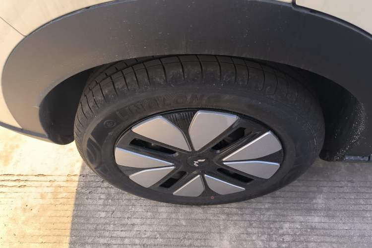 Used Wuling Bingo S 2025 Model 325km Deluxe Edition
