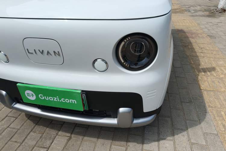 Used Livan Blue Balloon 2025 Model Dynamic Version Left Front Headlight