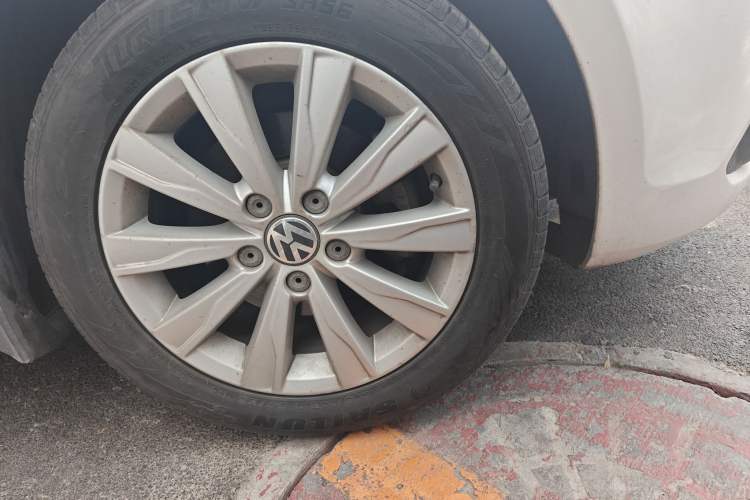 Used Volkswagen Sagitar 2015 1.6L Automatic Comfort Model
