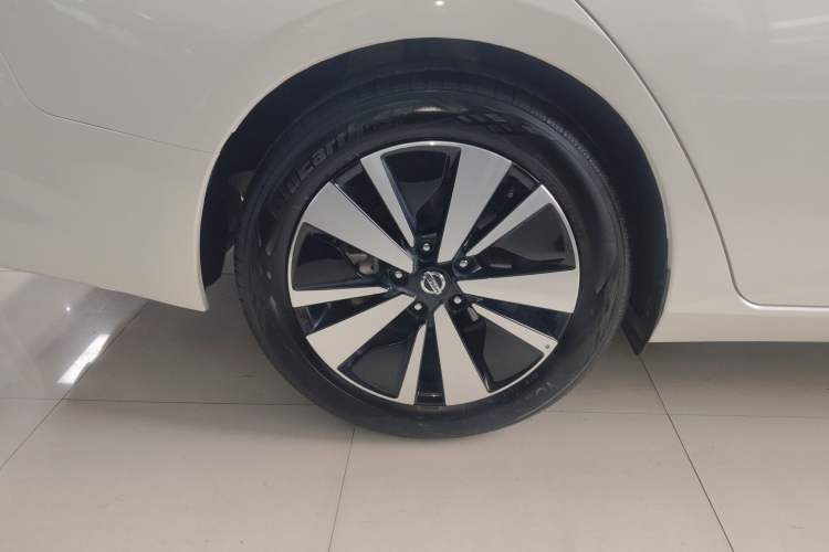 Used Nissan Teana 2021 2.0L XL Upper AD1 Smart Drive & Navigation Edition Right Rear Wheel Hub