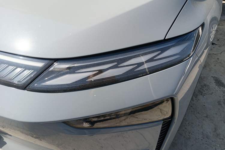 Used Venucia VX6 2025 Large Flat-Layout 520 Pro
