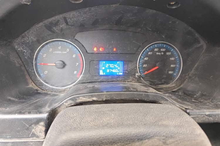 Used CHANGAN KAICHENG Shenqi F30 2018 1.5L Comfort Plus Long Wheelbase DAM15L Odometer Close Up