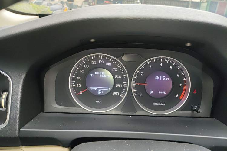 Used Volvo S60 2011 2.0T ZhiShang Version