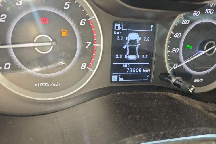 Used Baojun 560 2015 1.8L manual luxury version
