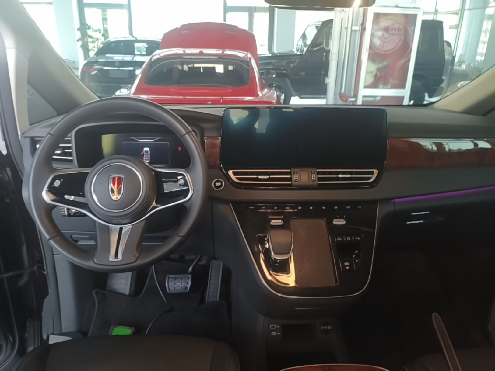Hongqi HQ9 PHEV 2024 2.0T Four-Wheel Drive Luxury Edition — снимка 17