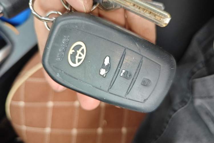 Used Toyota Corolla 2017 Revised Dual-Engine 1.8L E-CVT Leading Edition
