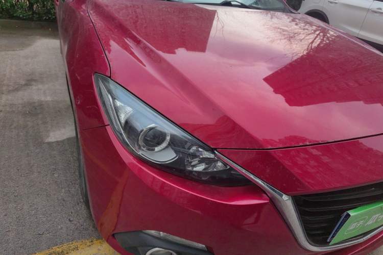 Used Mazda 3 Axela 2014 Sedan 1.5L Automatic Prestige Model