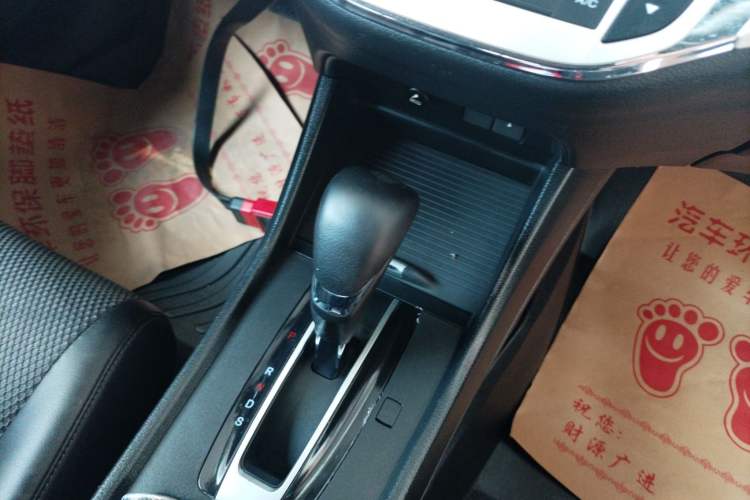 Used Honda Jade 2013 1.8L automatic Comfort version 5 seats