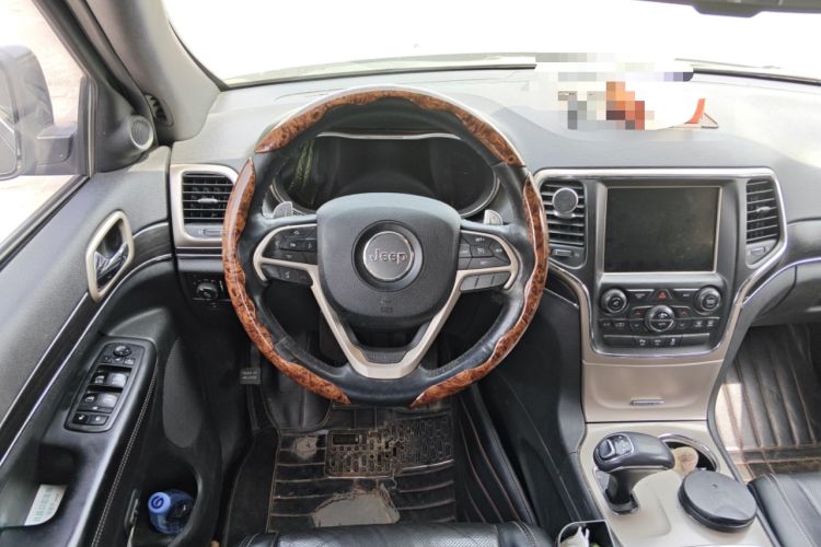 Used Jeep Grand Cherokee 2013 3.6L Luxury Navigation Edition
