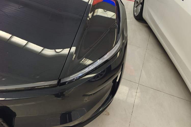 Used Tesla Model Y 2025 Rear-Wheel-Drive Version
