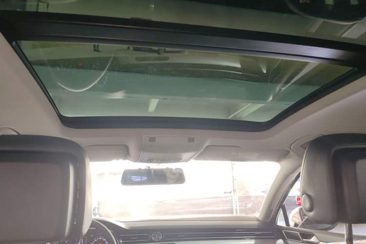 Used Volkswagen Magotan 2019 330TSI DSG Leading Edition China V Standard Headliner