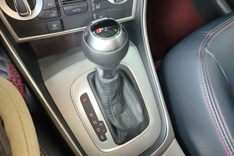 Used Audi Q3 2015 30 TFSI Ambition Edition Gear Lever