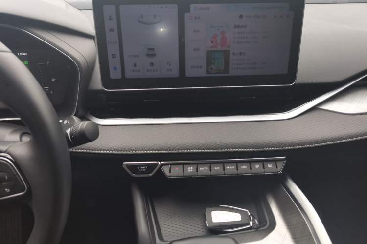 Used Geely Auto Preface 2023 2.0TD Luxury Version Audio And AC Panel