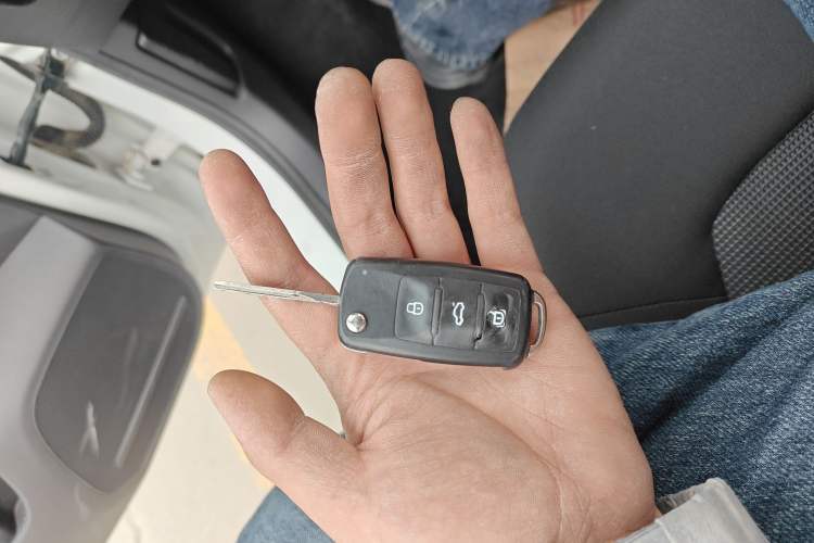 Used Volkswagen Jetta 2019 Dream Edition 1.4L Manual Fashion Version Vehicle Key