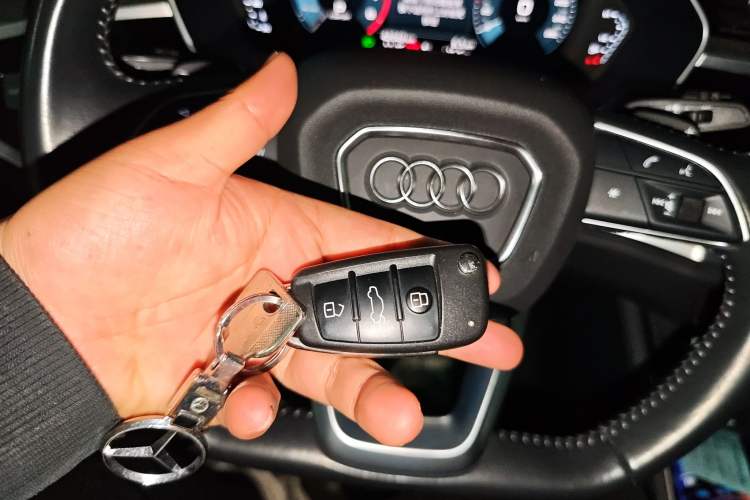 Used Audi Q3 2021 40 TFSI Fashion Dynamic Model