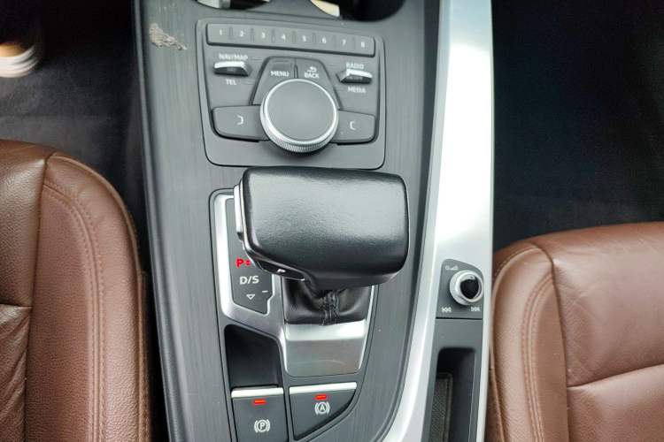 Used Audi A4L 2017 Plus 40 TFSI Fashion Model