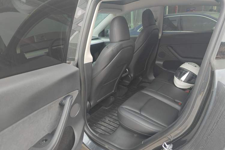 Used Tesla Model Y 2024 Rear-Wheel-Drive Version Left Rear Seat