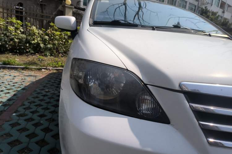 Used Everus S1 2012 1.3L Automatic Comfort Edition
