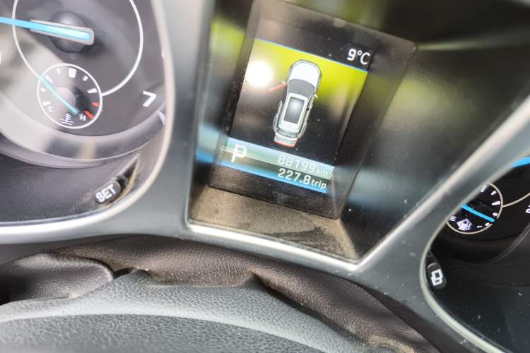 Used JMC Yusheng S330 2016 1.5L GTDi Automatic Two-Wheel Drive Flagship Edition