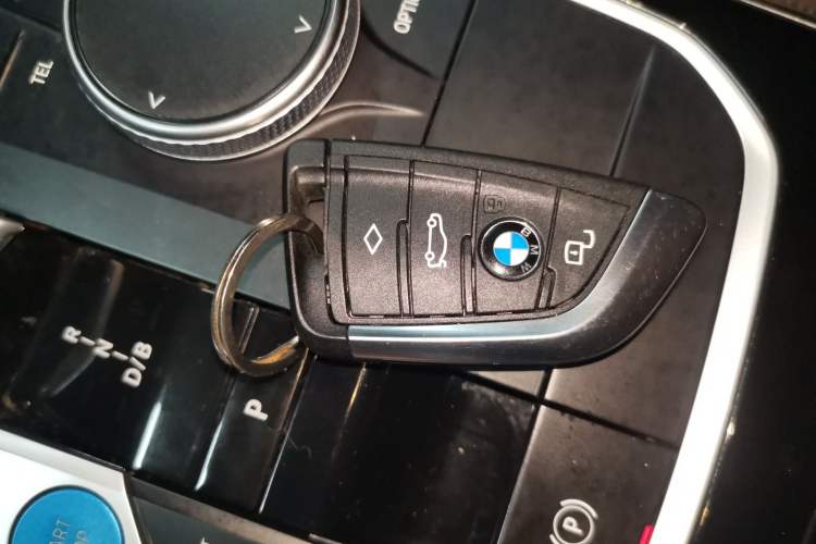 Used BMW i3 2022 eDrive 35 L Vehicle Key