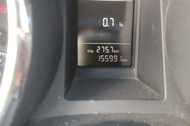 Used Skoda Yeti 2014 1.4TSI DSG Vibrant Edition Odometer Close Up