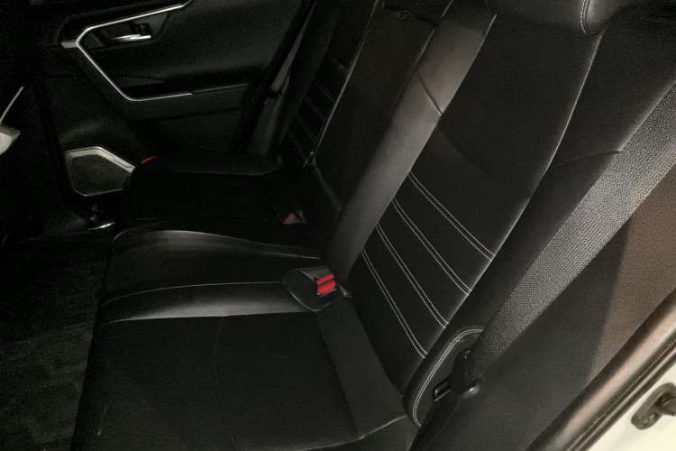 Used Toyota RAV4 2020 Dual-Motor 2.5L E-CVT Four-Wheel Drive Flagship Edition