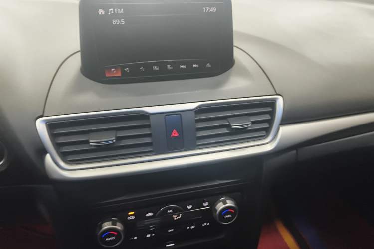 Used Mazda Mazda 3 Axela 2017 Sedan 1.5L Automatic Luxury Model Emission Standard China V