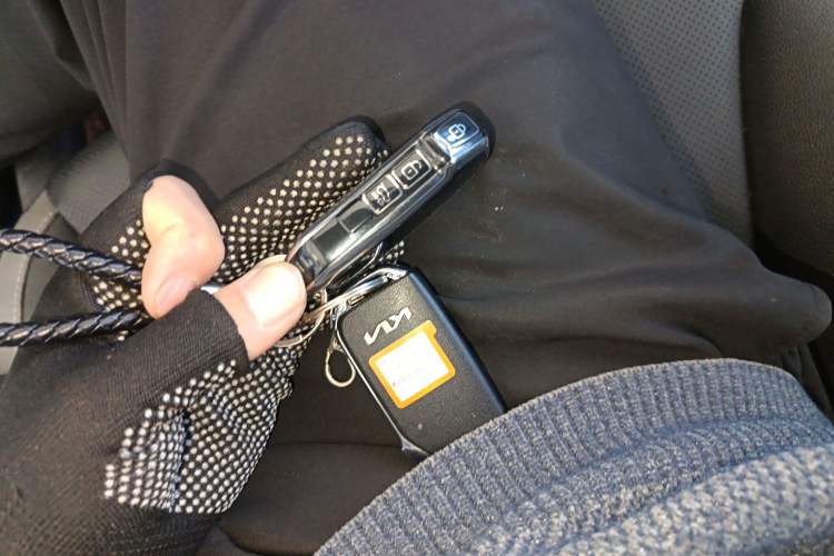 Used Kia kx1 Stonic 2021 1.4L CVT Fun Edition Vehicle Key