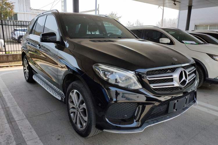 Used Mercedes-Benz GLE 2019 GLE 320 4MATIC Dynamic Edition Prestige Model Front Right 45 Deg